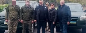 Скоро буде 150! Фонд “Придунав’я” передав чергову партію  автівок  на фронт