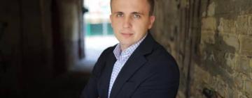 На відомого журналіста Михайла Ткача напали під час зйомок сюжету: поліція розпочала провадження