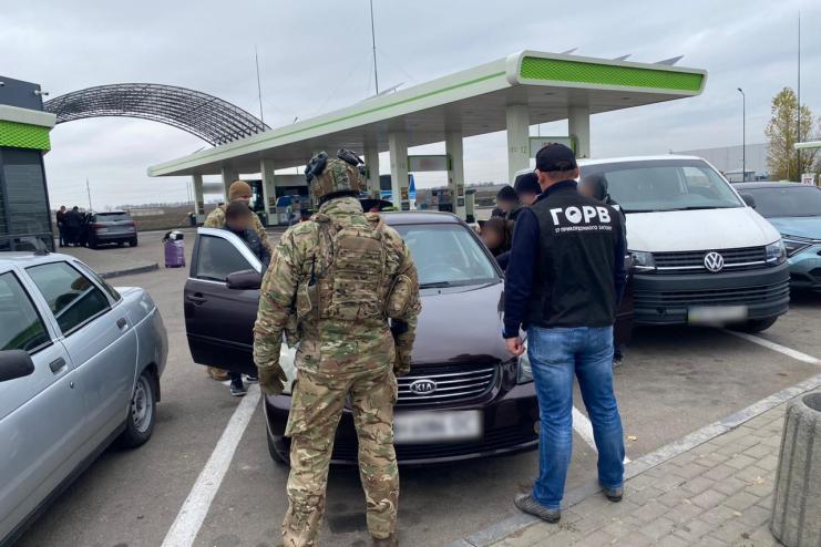 Схема з фурами на трасі «Одеса-Рені»: прикрито черговий канал переправлення ухилянтів