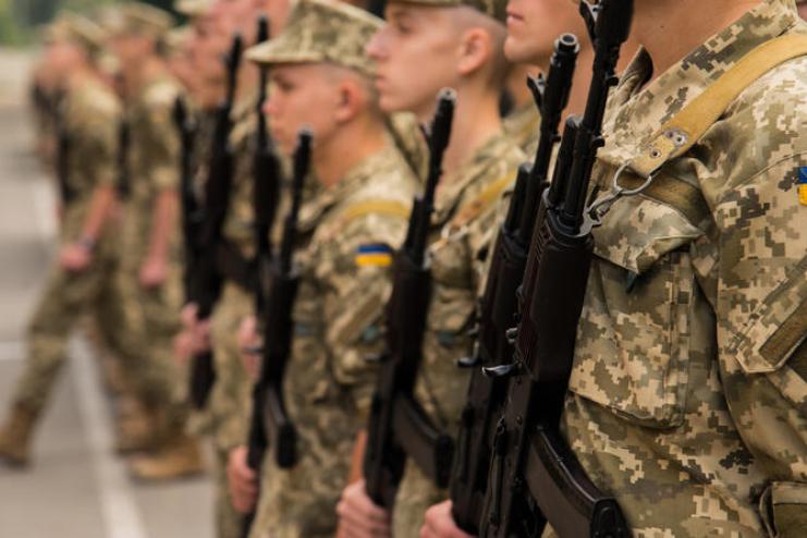 Міносвіти має намір запровадити у ВНЗ пілотні військові кафедри