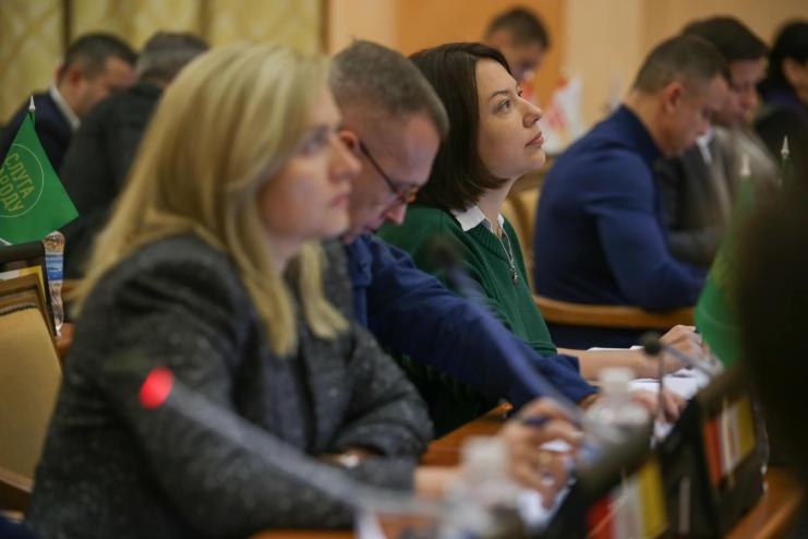 В Одесі ще одна депутатка міськради складає мандат