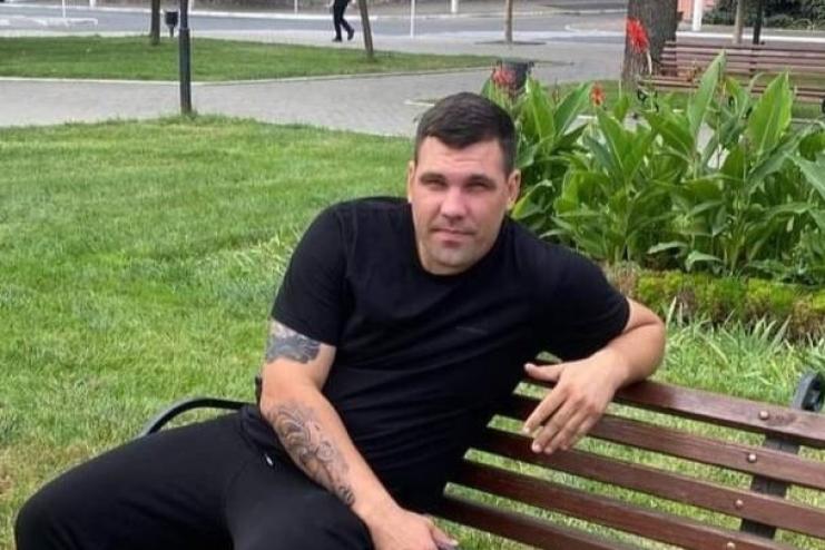 У Татарбунарській громаді попрощалися з воїном, який загинув у ДТП