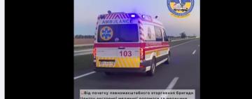 Зупинка серця, проблеми з диханням: одеські медики доправили пораненого бійця до Києва