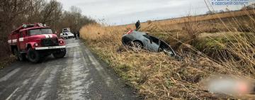 На Ізмаїльщині з каналу витягли авто з двома трупами