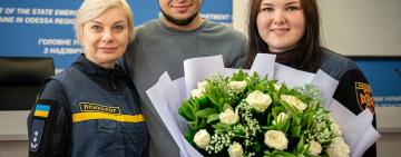 На Одещині рятувальниці в День народження освідчився коханий