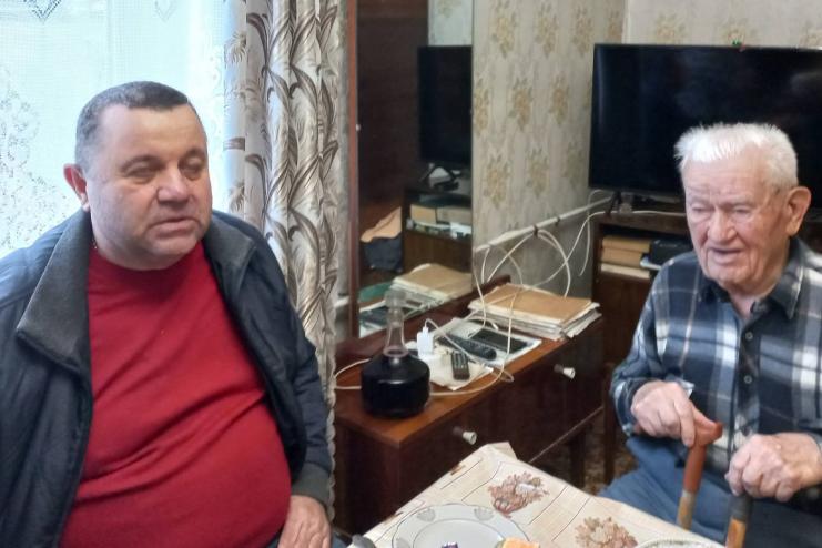 Ветерану – 101: тарутинці вітають легенду громади Василя Хомиженка