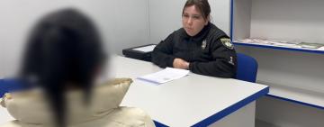 На Одещині затримано зловмисницю, яка продавала в інтернет-мережі неіснуючий мотоцикл (відео)
