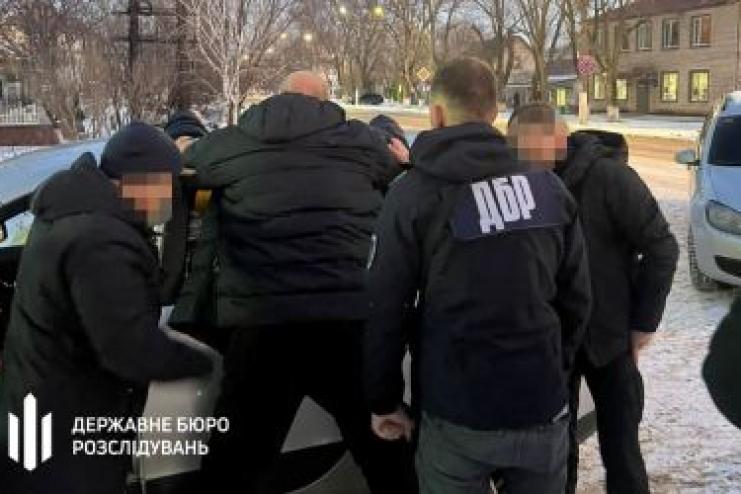На Одещині ДБР викрило посадовця військкомату, який «відмазував» від мобілізації