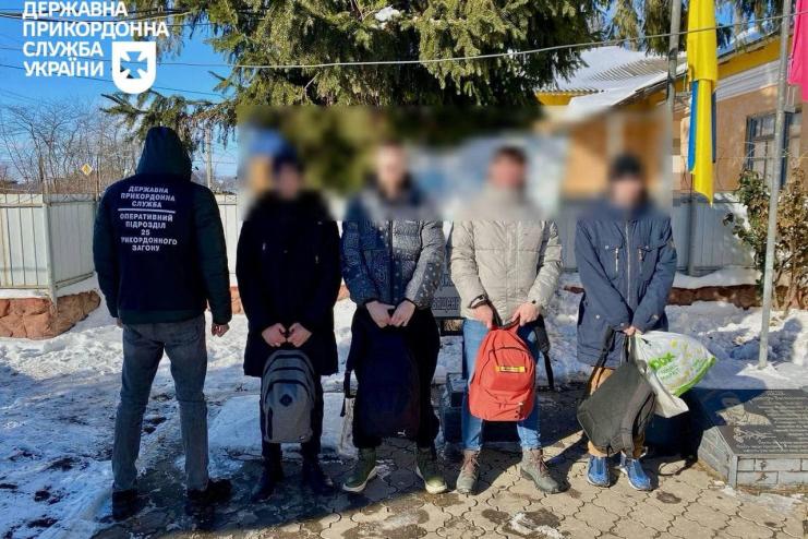 Начитались порад у Telegram: у Татарбунарах затримали українців, які шукали легкого шляху до Молдови