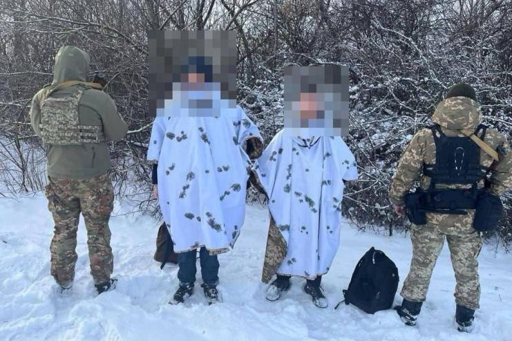 Ухилянти почали використовувати зимові маскувальні костюми: на Одещині при спробі невдалого «штурму» кордону затримали двох чоловіків