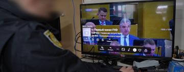 На Одещині копи затримали програмістів, які налаштовували доступ до російського телебачення