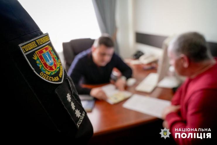 На Одещині сільський голова заволодів земельною ділянкою на водоймі і намагався продати її за 12 тис дол