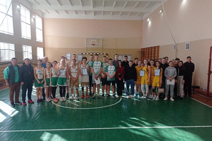 Тарутинські баскетболісти посіли друге місце в обласному чемпіонаті