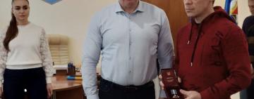 Брату та сину загиблих на війні військових з Одещини передали посмертні нагороди 