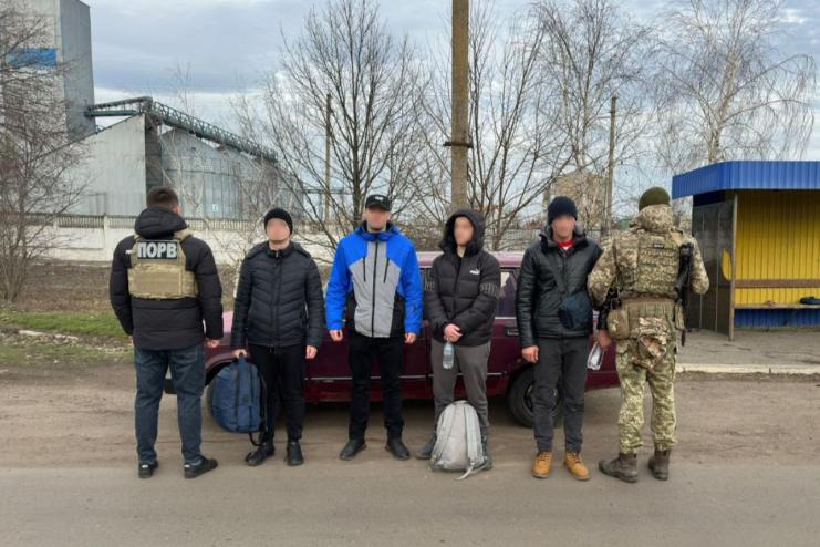На Одещині затримали водія-переправника з трьома пасажирами
