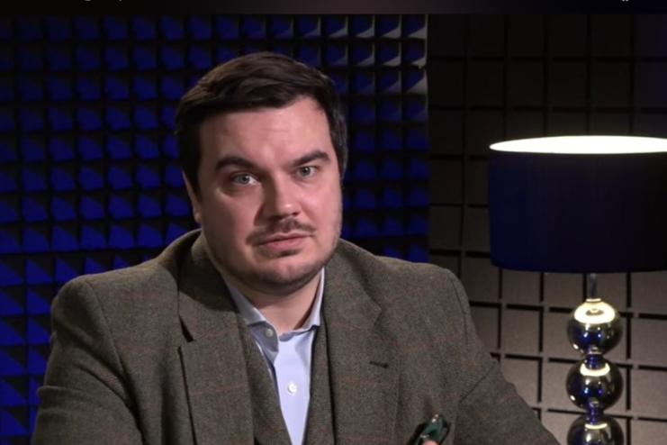 Нардеп від «Слуги народу» пропонує скоротити соцвиплати через брак грошей
