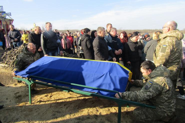 У рідне село Бородінської ТГ із поля бою назавжди повернувся воїн Дмитро Корома