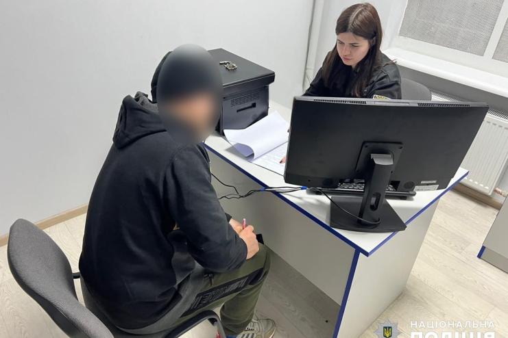На Одещині чоловік побив 9-місячного пасинка, бо той заважав йому спати
