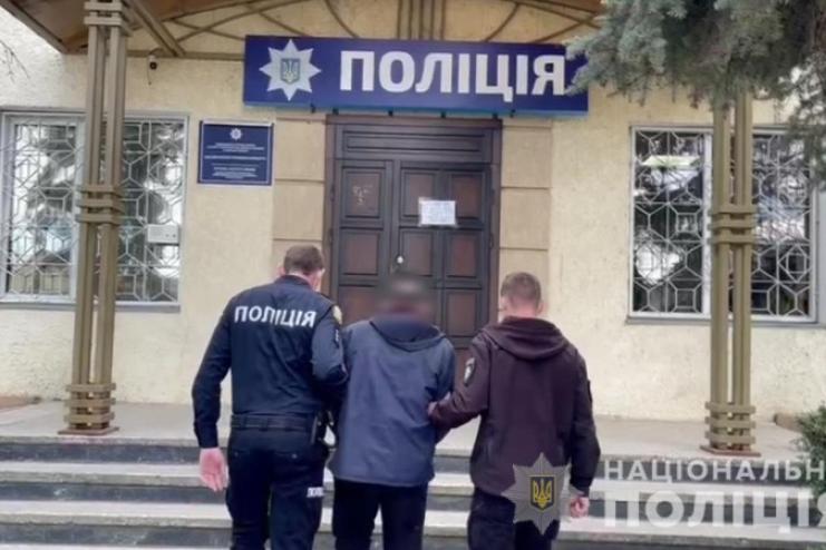 Зарізав товариша на кладовищі: мешканець Одещини постане перед судом