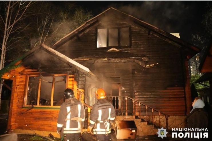 Одеські поліцейські затримали підозрюваного у підпалі приміщення храму на вулиці Тінистій