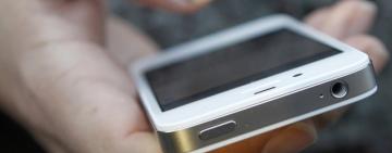 В Ізмаїлі таксист викрав телефон у чоловіка, в якого стався напад епілепсії