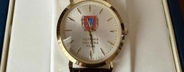 Знову на ті самі граблі: Одеська облрада витратить на нагородні годинники майже 100 тисяч гривень