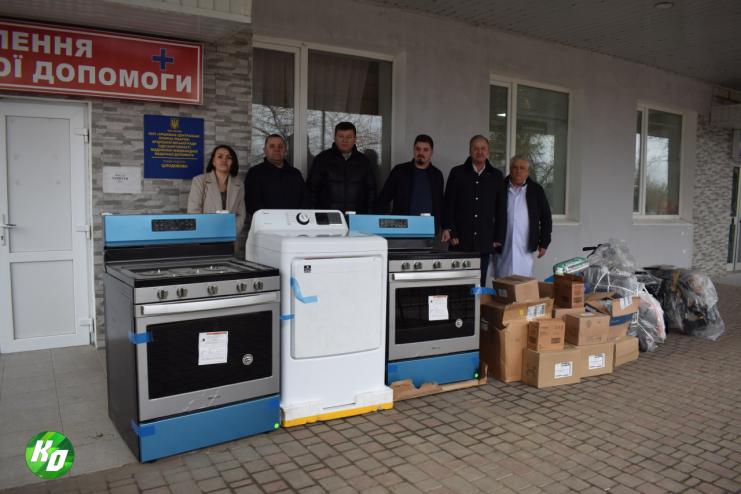 Приємна зустріч: в Арцизі одразу дві лікарні Болградщини отримали допомогу