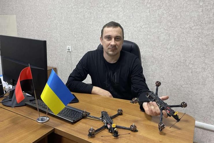 Головний лікар Ізмаїльської лікарні витратив місячну зарплатню на дрони для ЗСУ