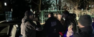 На Одещині судитимуть працівника військкомату та правоохоронця, які торгували «білими квитками»