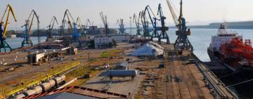 Фонд держмайна оголосив аукціони на склади в порту на Дунаї