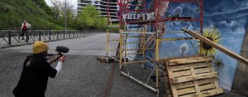 На узвозі до Траси здоров’я в Одесі американські художники створюють мурал