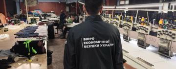 В Одесі викрили велике виробництво «брендового» одягу : БЕБ вилучило майна майже на 2 млн грн