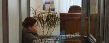 Розгляд справи чиновниці-навідниці з Кароліно-Бугазу затягується – ЗМІ