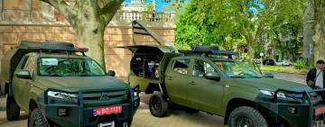 Одеса передала військовим пересувні автомайстерні