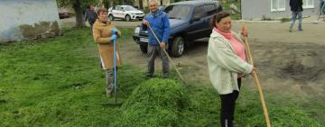 У  Бородіно до Великодня зробили генеральне прибирання