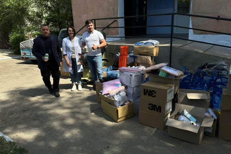 Медики Тарутинщини отримали допомогу одразу від двох фондів