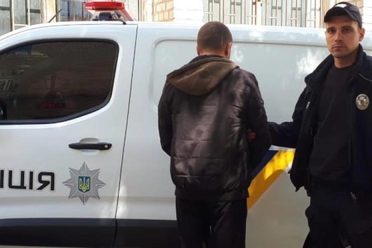 Мешканець Одещини сприяв незаконному перетину військовозобов’язаного через кордон