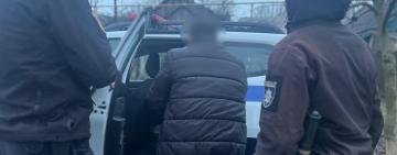 На Одещині водій шкільного автобуса протягом кількох місяців ґвалтував хлопчиків