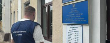 На Одеській митниці проводять обшуки  у справі про експорт нелегального зерна, - РБК