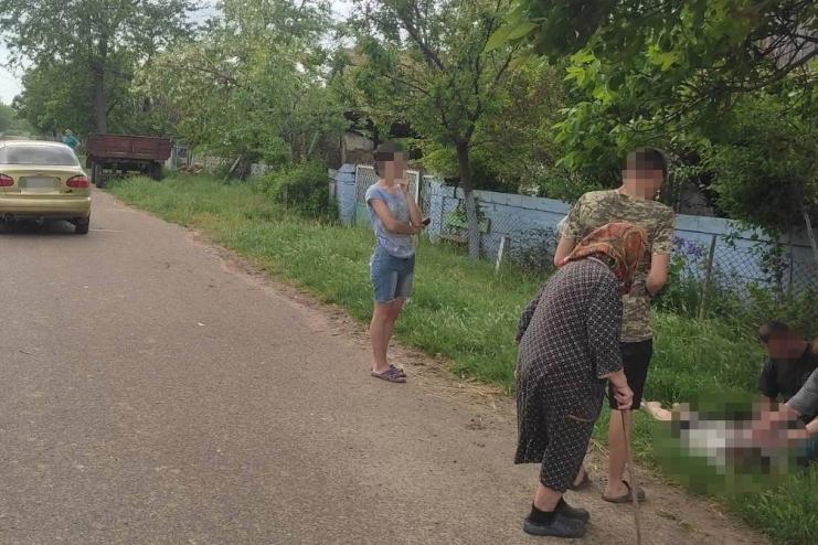  На Одещині п’яний " в хлам" водій виїхав на узбіччя і збив 10-річного хлопчика