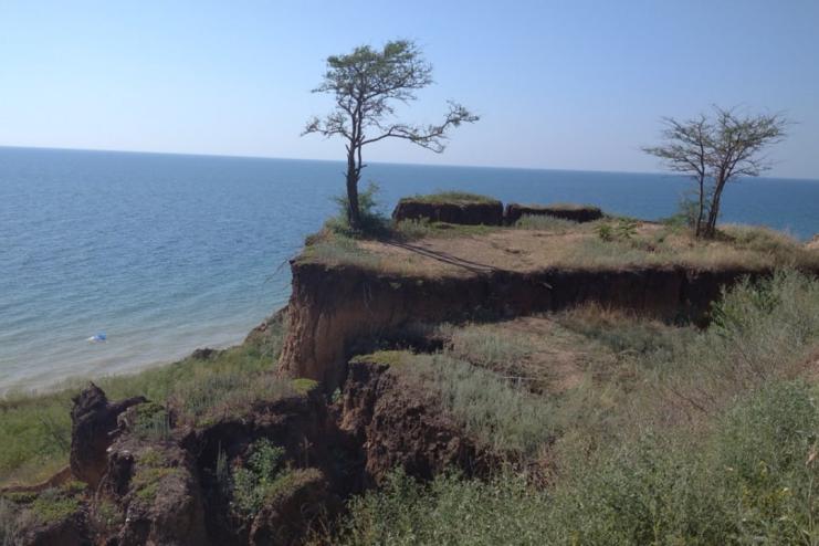 На Одещині чоловіка врятували з-під зсуву ґрунту
