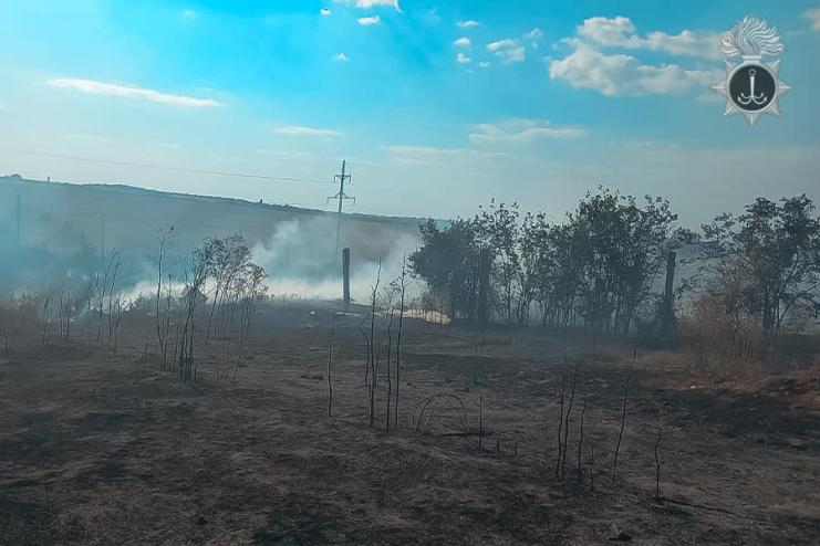 В Ізмаїльському районі військові і пожежники врятували житло сельчан від пожежі