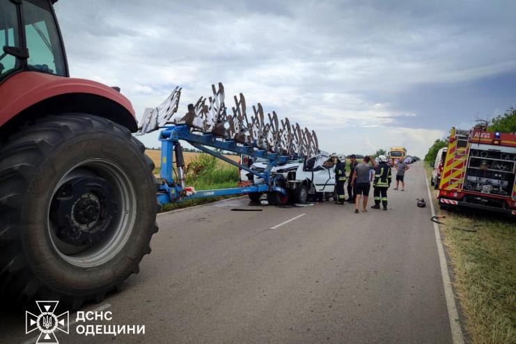 Жахлива ДТП в Арцизькій громаді: постраждалого водія довелось деблокувати з понівеченої автівки