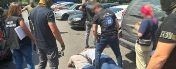 На Одещині викрили злочинну групу, яка переправляла ухилянтів через кордон за підробленими довідками