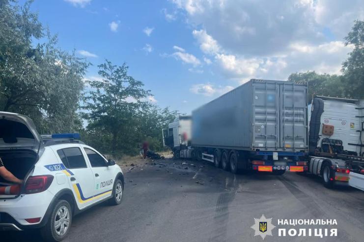 На Одещині у жахливій ДТП загинув мотоцикліст