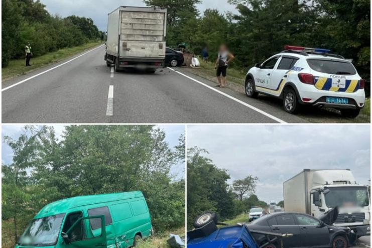 «Ланцюгова» ДТП на трасі «Одеса-Рені»: один постраждалий у лікарні