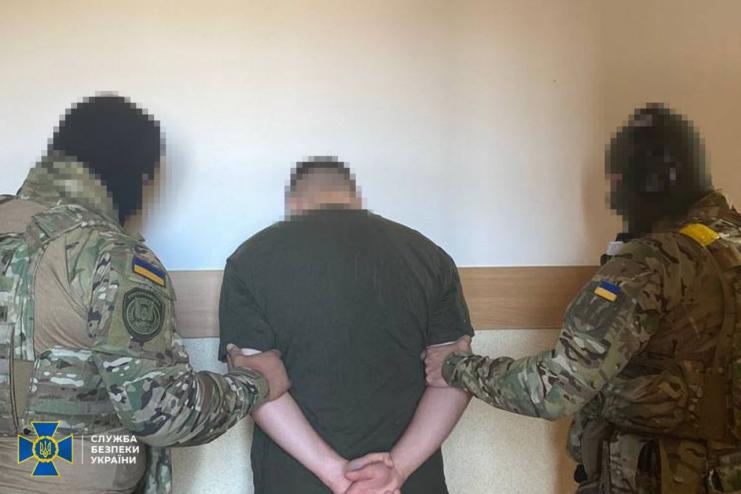 Шукав «швидкий» заробіток: неповнолітній одесит намагався підпалити будівлю ТЦК