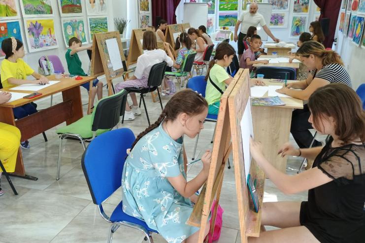 В Арцизькій міській публічній бібліотеці квітне творчість