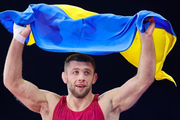 Василь Михайлов програв першу сутичку на Олімпіаді-2024