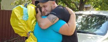 Повернення Героя: після трьох років полону додому на Одещину повернувся захисник України
